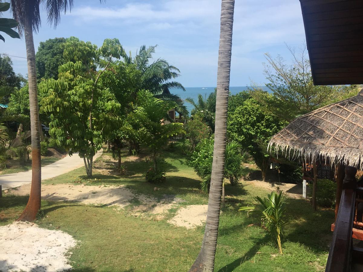 Lucky Resort Haad Yao Buitenkant foto